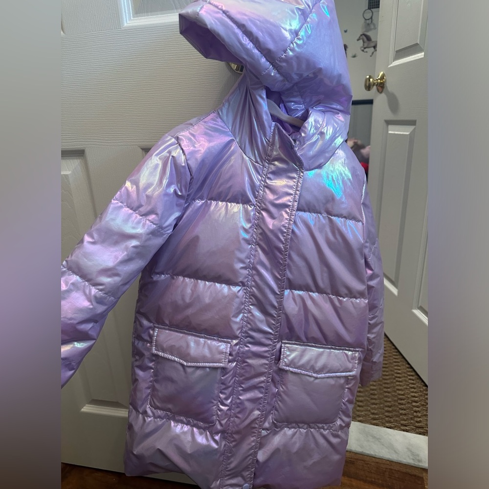 Hooded puffer jacket size 6
